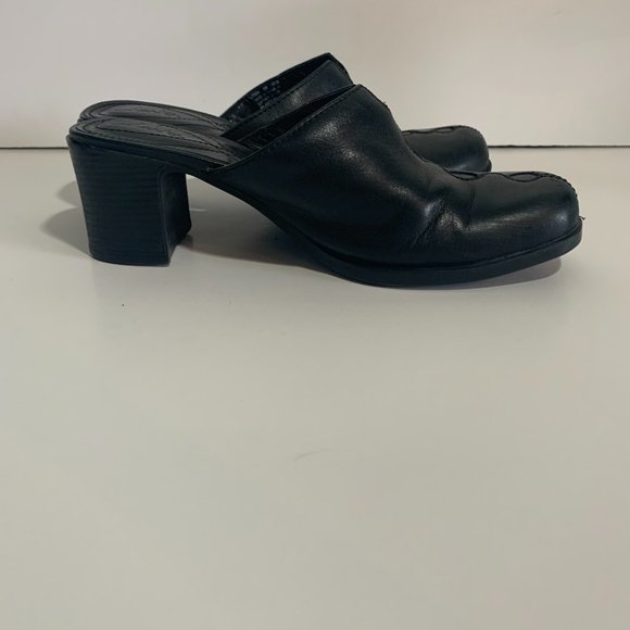 Clarks Women’s Black Mules size 6M - Picture 4 of 7